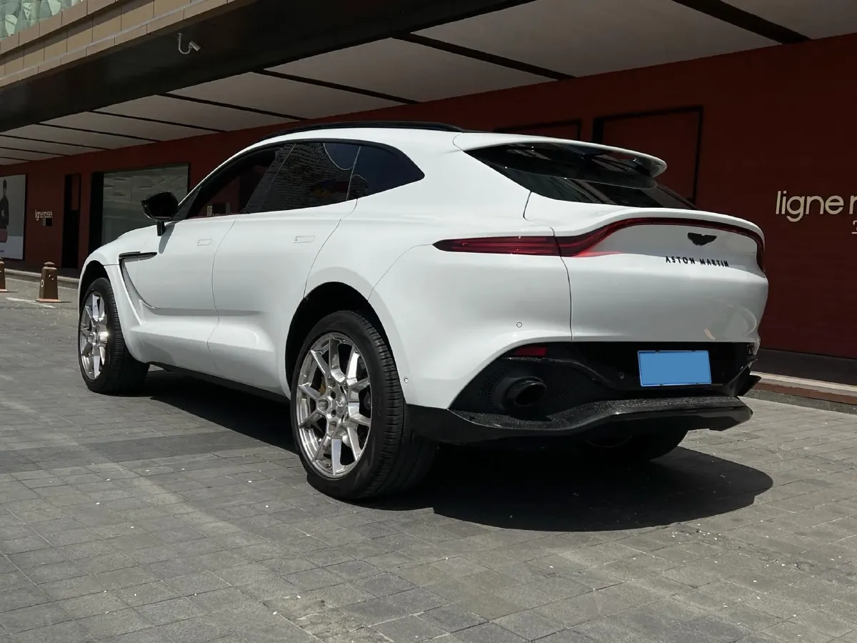 2021 Aston Martin DBX 4.0T 550HP V8 9AT,autocango,china used car exporter,china ev exporter,chinese used car exporter,chinese used ev exporter