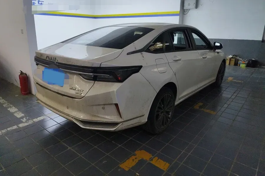 2021 DongFeng Aeolus YiXuan MAX 1.5T 190HP L4 7DCT,autocango,china used car exporter,china ev exporter,chinese used car exporter,chinese used ev exporter