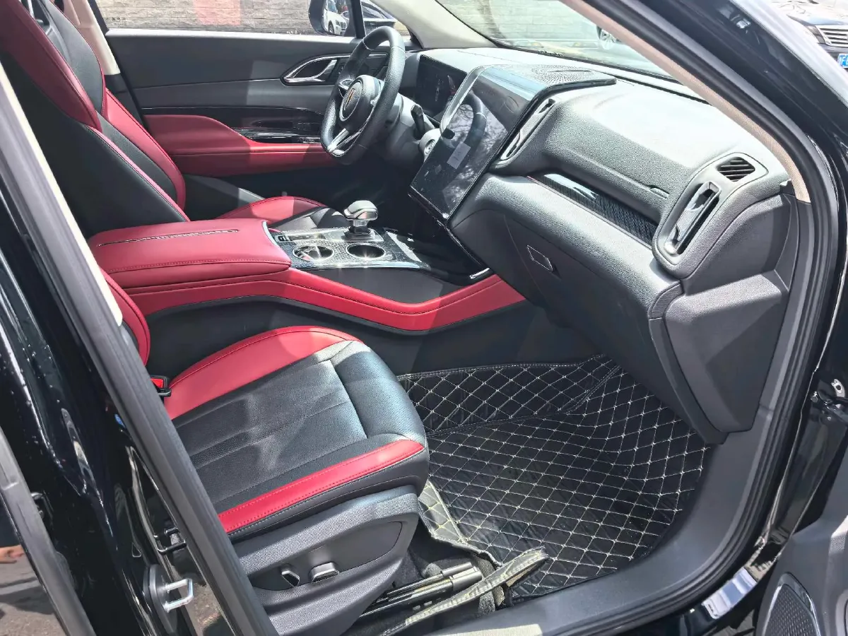 2024 HongQi HS3 1.5T 169HP L4 7DCT,autocango,china used car exporter,china ev exporter,chinese used car exporter,chinese used ev exporter