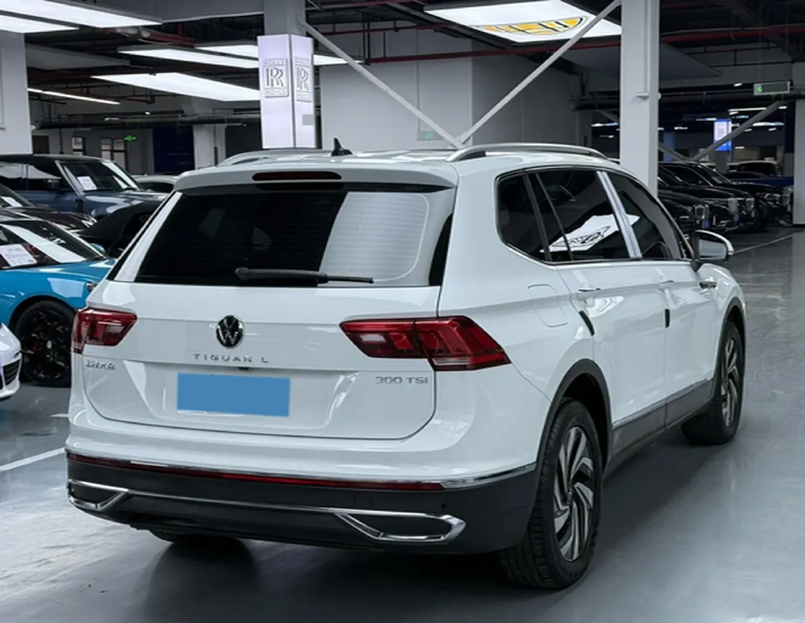 2023 Volkswagen Tiguan L 1.5T 160HP L4 7DCT,autocango,china used car exporter,china ev exporter,chinese used car exporter,chinese used ev exporter