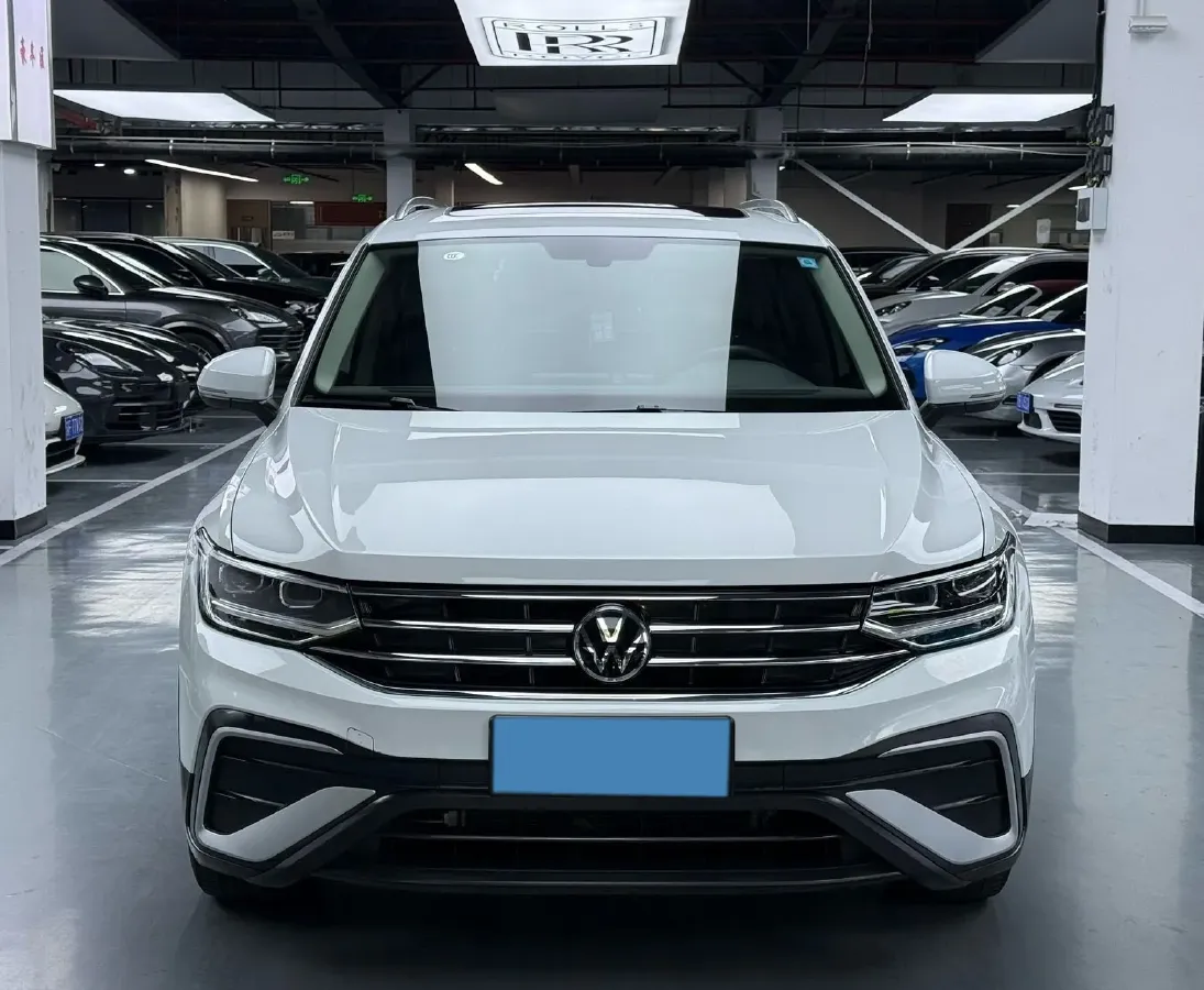 2023 Volkswagen Tiguan L 1.5T 160HP L4 7DCT,autocango,china used car exporter,china ev exporter,chinese used car exporter,chinese used ev exporter