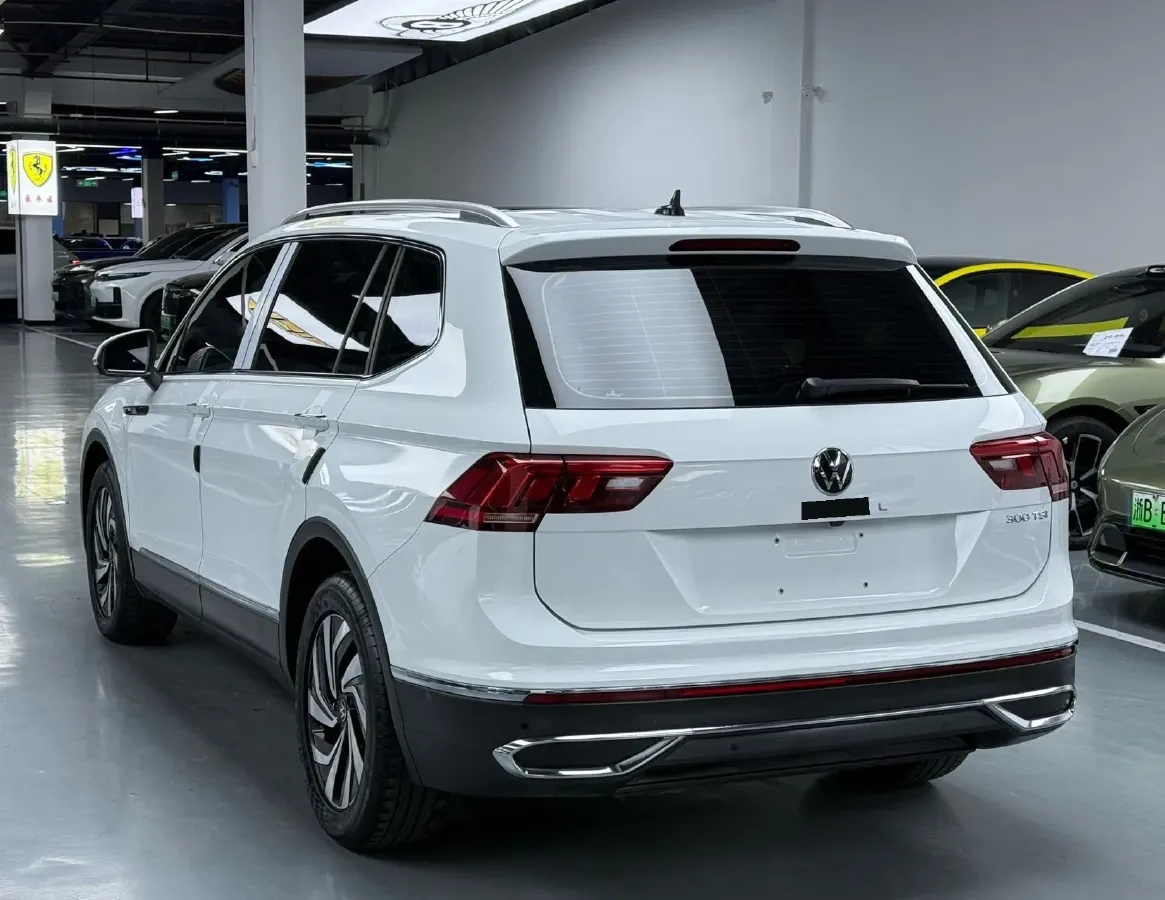2023 Volkswagen Tiguan L 1.5T 160HP L4 7DCT,autocango,china used car exporter,china ev exporter,chinese used car exporter,chinese used ev exporter