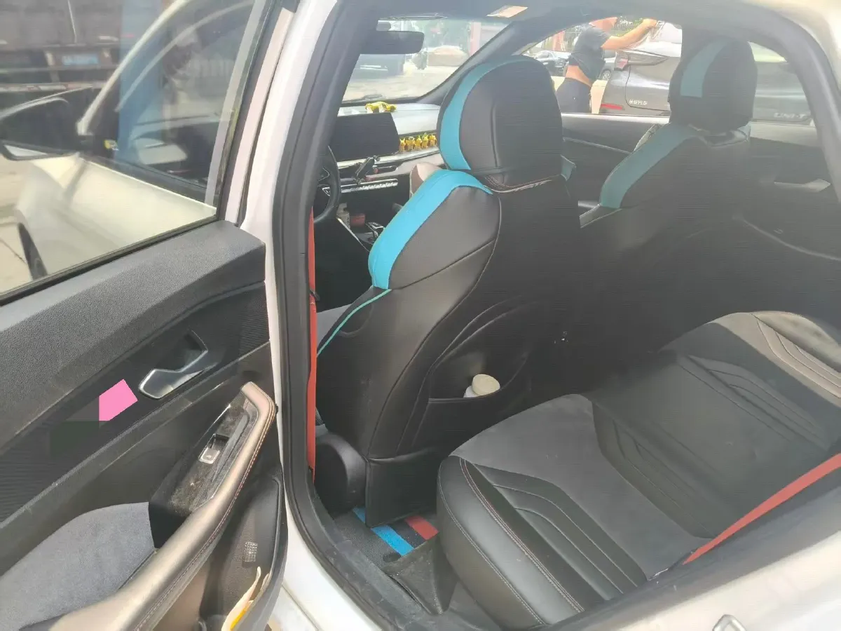 2022 Geely Binray 1.5T 181HP L4 7DCT,autocango,china used car exporter,china ev exporter,chinese used car exporter,chinese used ev exporter