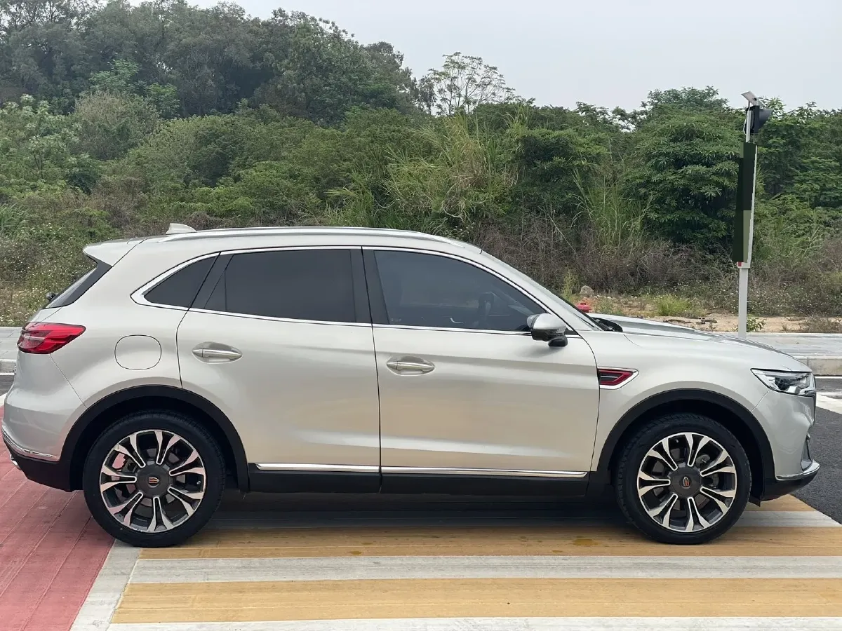 2019 HongQi HS5 2.0T 224HP L4 6AT,autocango,china used car exporter,china ev exporter,chinese used car exporter,chinese used ev exporter
