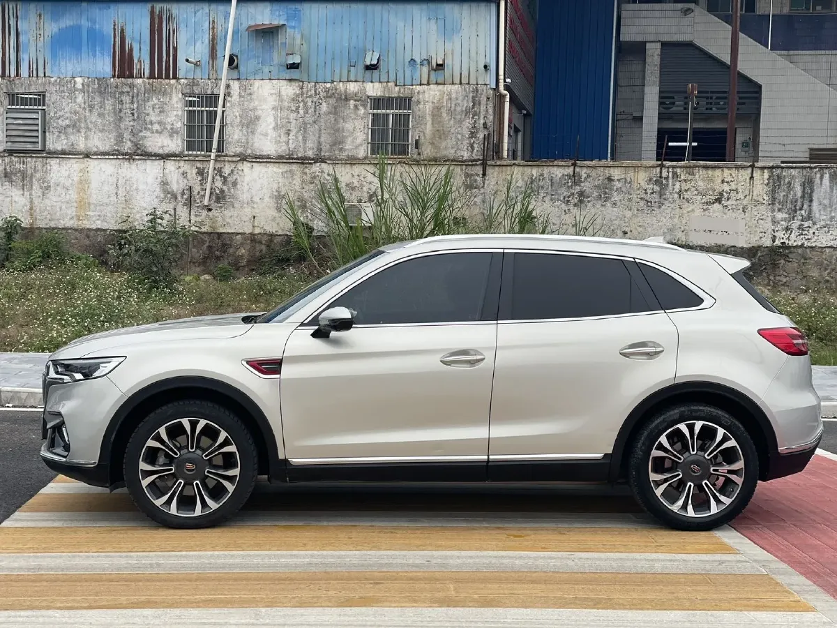 2019 HongQi HS5 2.0T 224HP L4 6AT,autocango,china used car exporter,china ev exporter,chinese used car exporter,chinese used ev exporter