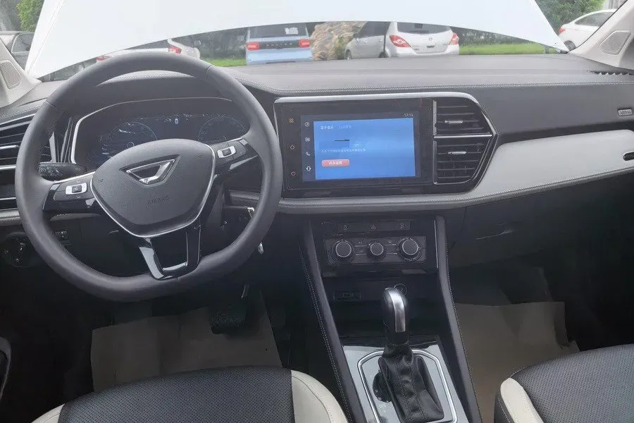 2025 Jetta VS5 1.4T 150HP L4 6AT,autocango,china used car exporter,china ev exporter,chinese used car exporter,chinese used ev exporter