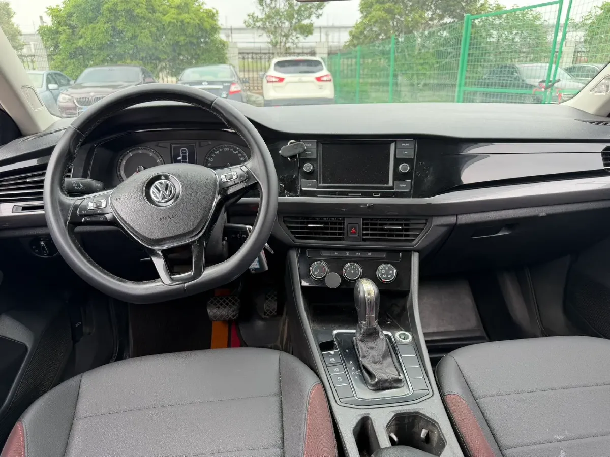 2020 Volkswagen Bora 1.5L 113HP L4 6AT,autocango,china used car exporter,china ev exporter,chinese used car exporter,chinese used ev exporter