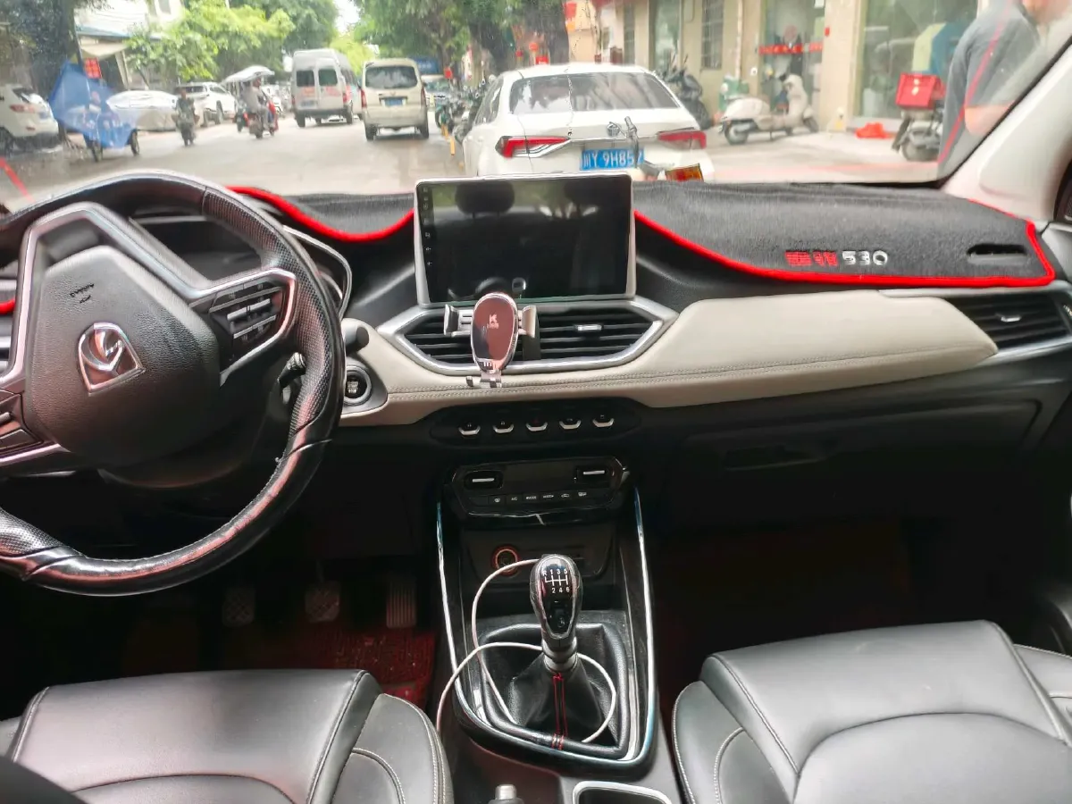 2018 BaoJun 530 1.5T 150HP L4 6MT,autocango,china used car exporter,china ev exporter,chinese used car exporter,chinese used ev exporter