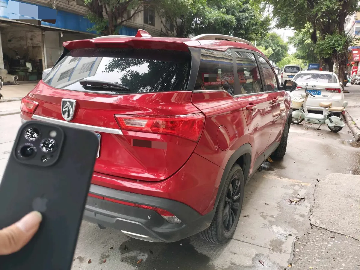 2018 BaoJun 530 1.5T 150HP L4 6MT,autocango,china used car exporter,china ev exporter,chinese used car exporter,chinese used ev exporter