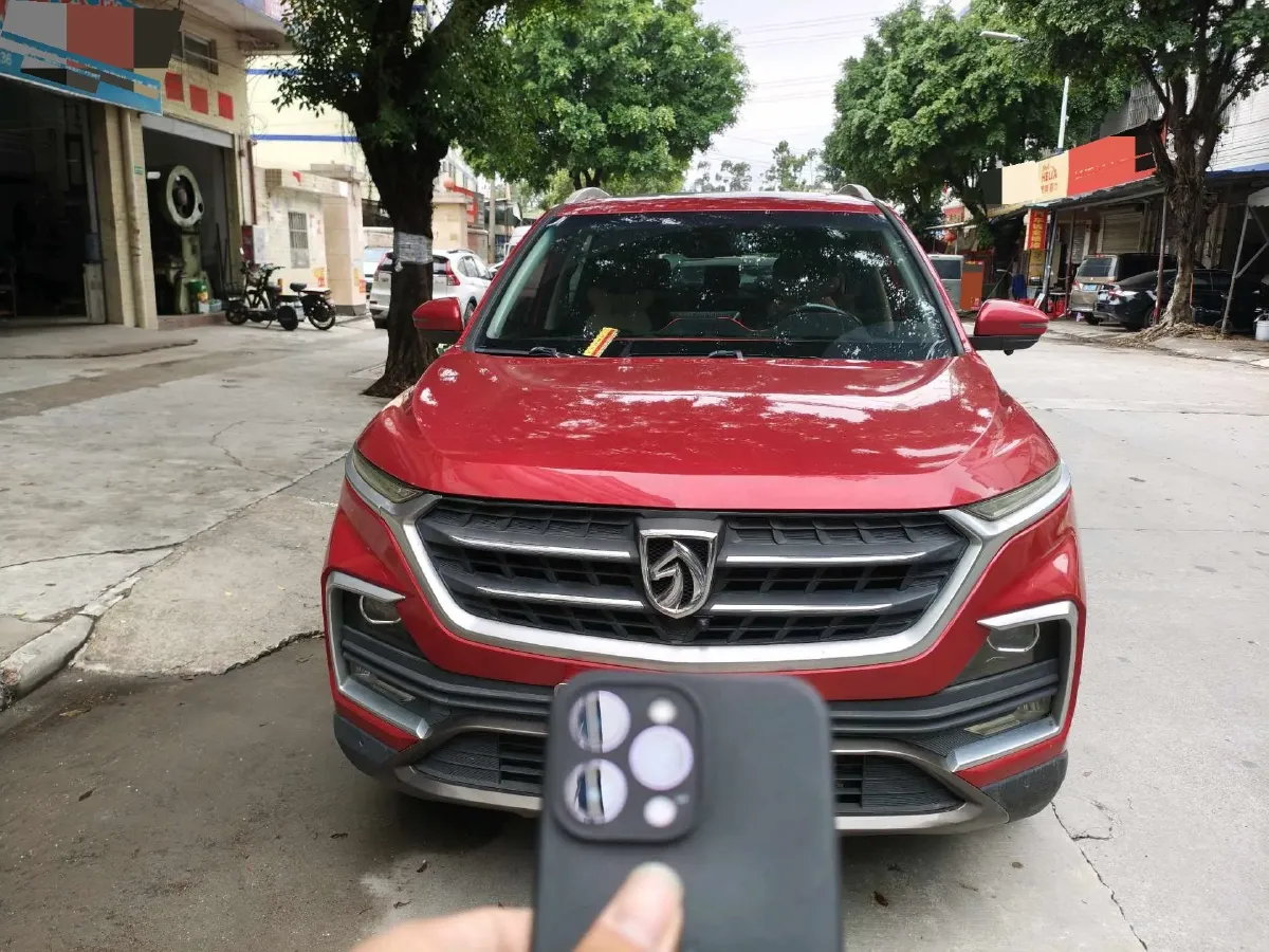 2018 BaoJun 530 1.5T 150HP L4 6MT,autocango,china used car exporter,china ev exporter,chinese used car exporter,chinese used ev exporter