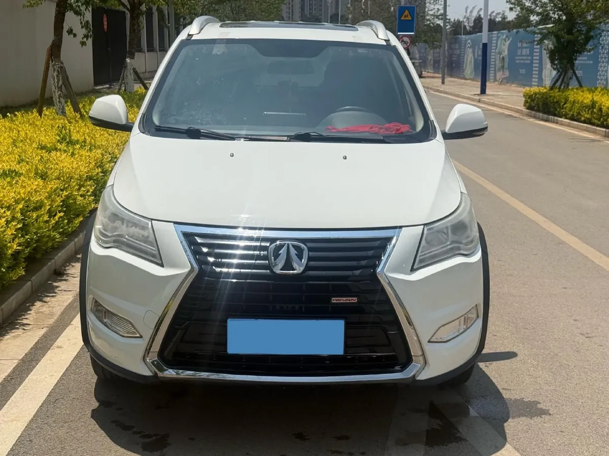 2017 BAIC WeiWang M50F 1.5L 116HP L4 5MT,autocango,china used car exporter,china ev exporter,chinese used car exporter,chinese used ev exporter