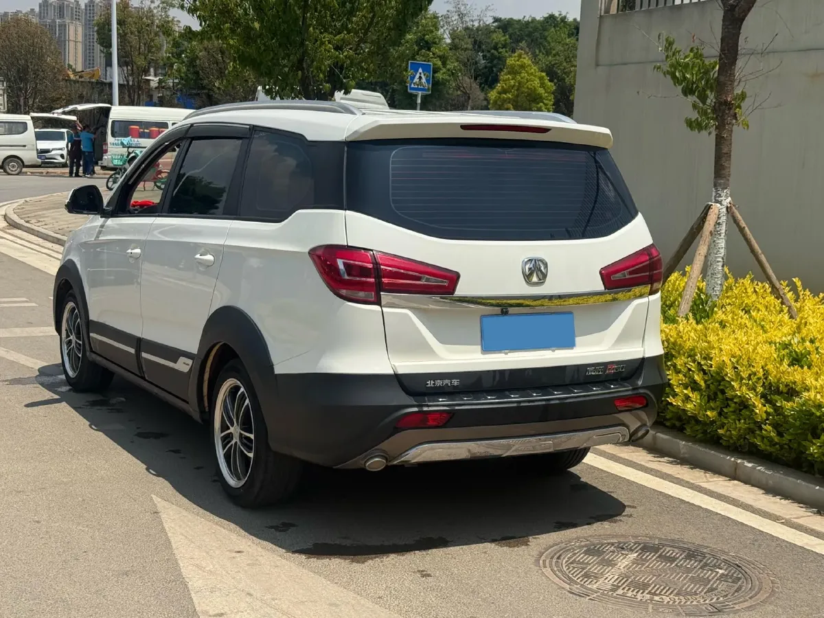 2017 BAIC WeiWang M50F 1.5L 116HP L4 5MT,autocango,china used car exporter,china ev exporter,chinese used car exporter,chinese used ev exporter
