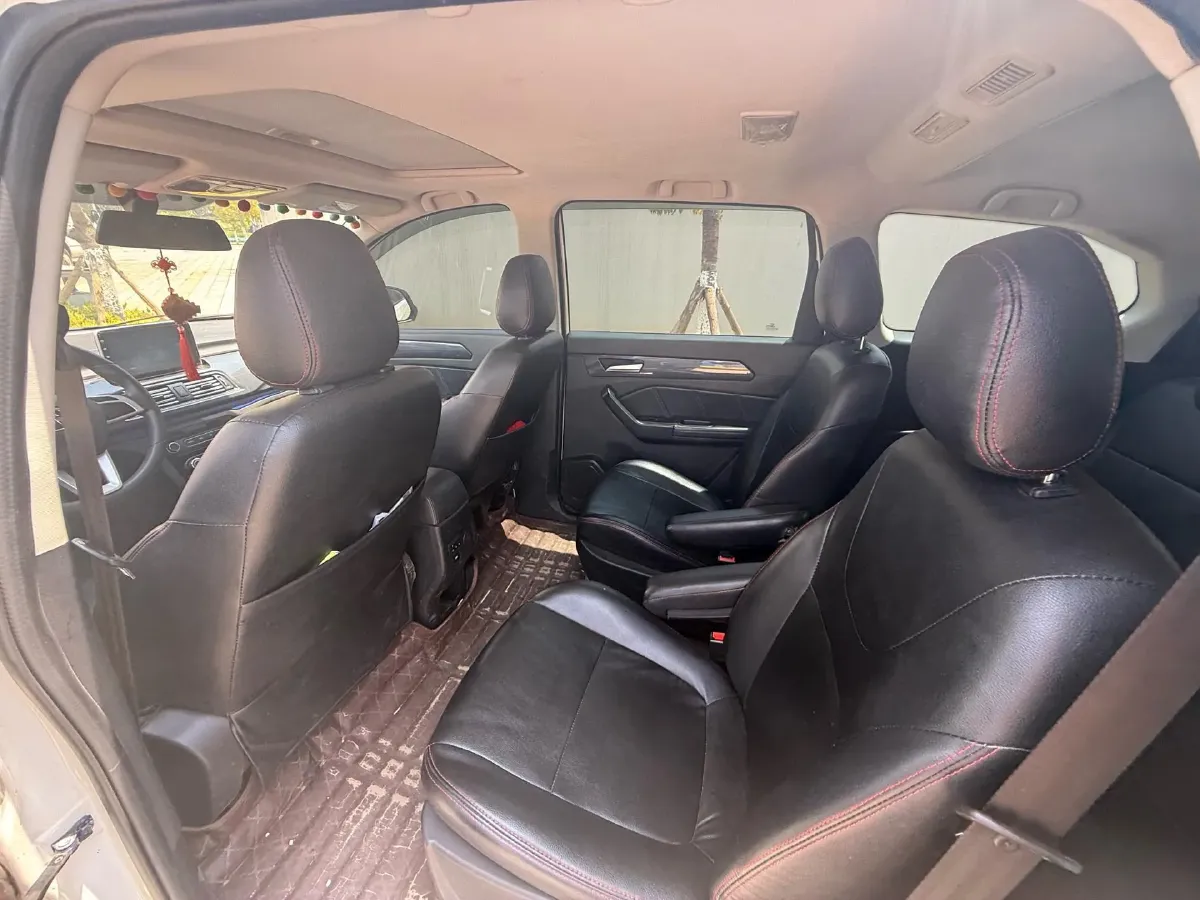 2017 BAIC WeiWang M50F 1.5L 116HP L4 5MT,autocango,china used car exporter,china ev exporter,chinese used car exporter,chinese used ev exporter