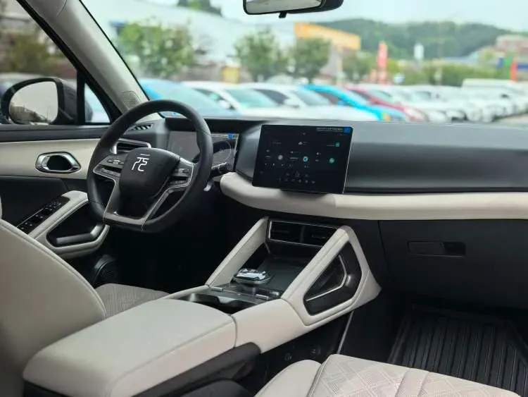 2024 BYD YuanUP BEV 45.12KWH,autocango,china used car exporter,china ev exporter,chinese used car exporter,chinese used ev exporter