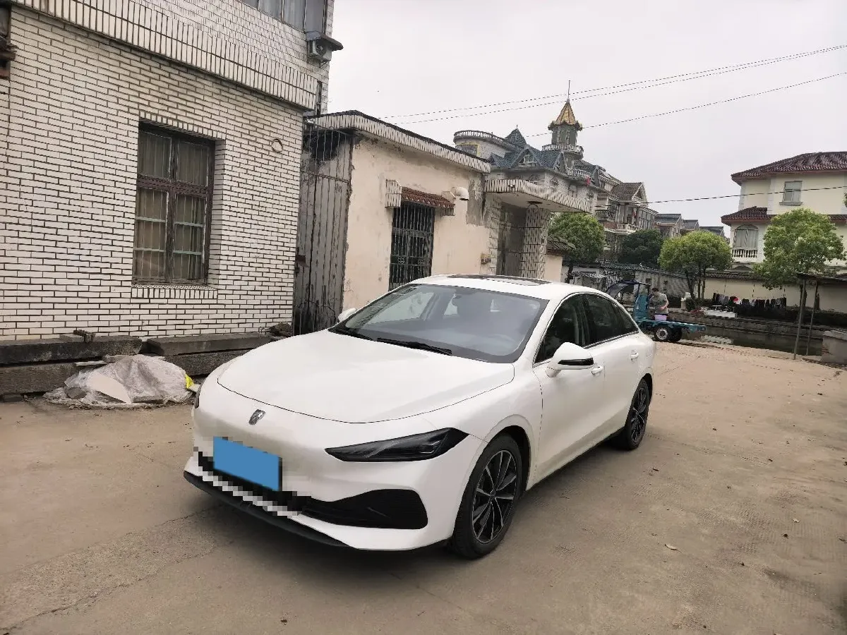 2025 Roewe D7 1.5L 112HP L4 1DHT PHEV 19.7KWH,autocango,china used car exporter,china ev exporter,chinese used car exporter,chinese used ev exporter