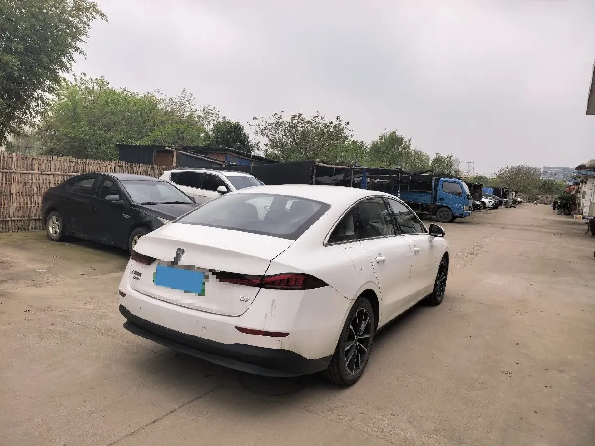 2025 Roewe D7 1.5L 112HP L4 1DHT PHEV 19.7KWH,autocango,china used car exporter,china ev exporter,chinese used car exporter,chinese used ev exporter