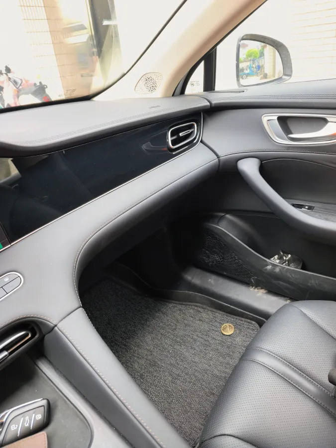 2025 Roewe D7 1.5L 112HP L4 1DHT PHEV 19.7KWH,autocango,china used car exporter,china ev exporter,chinese used car exporter,chinese used ev exporter