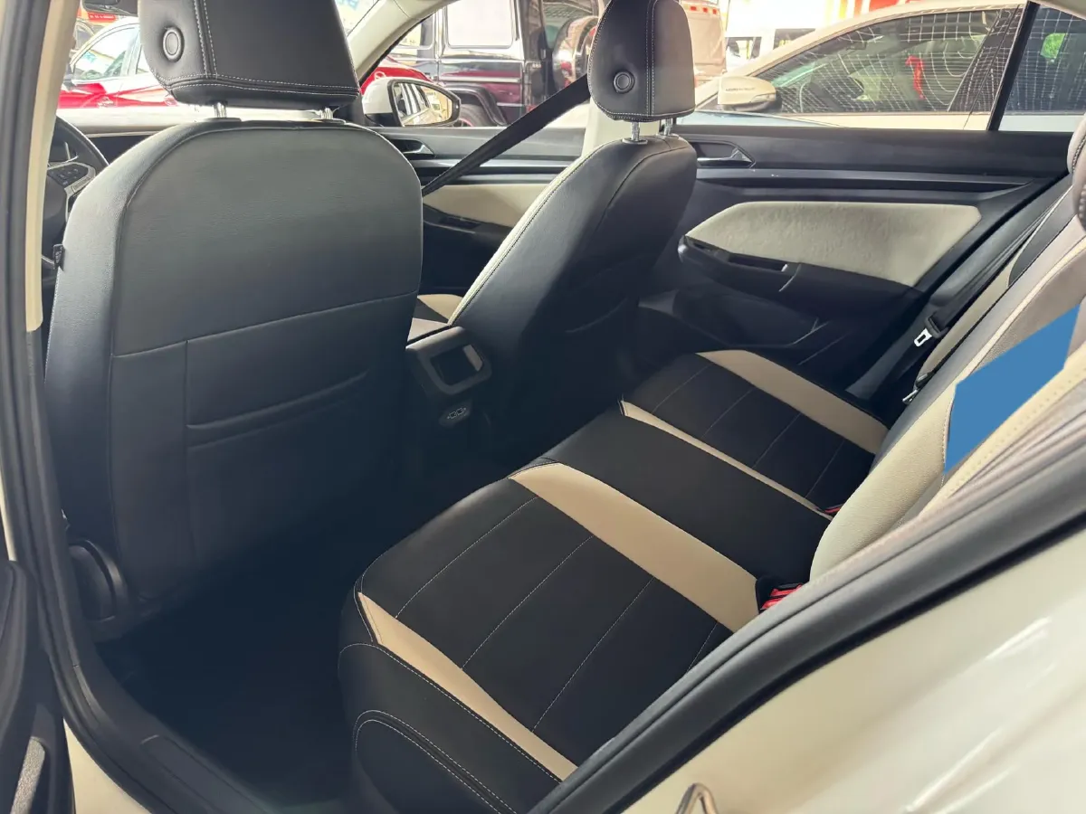 2023 Volkswagen Bora 1.2T 116HP L4 7DCT,autocango,china used car exporter,china ev exporter,chinese used car exporter,chinese used ev exporter