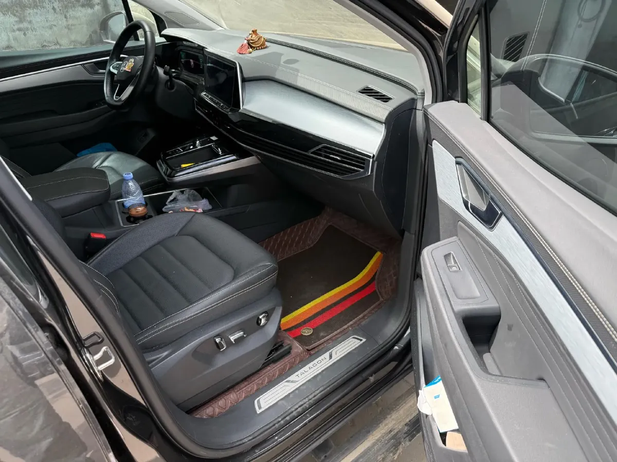 2023 Volkswagen Talagon 2.0T 220HP L4 7DCT,autocango,china used car exporter,china ev exporter,chinese used car exporter,chinese used ev exporter