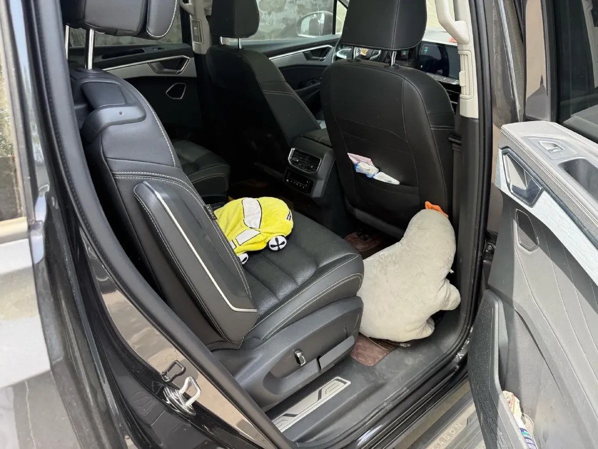 2023 Volkswagen Talagon 2.0T 220HP L4 7DCT,autocango,china used car exporter,china ev exporter,chinese used car exporter,chinese used ev exporter