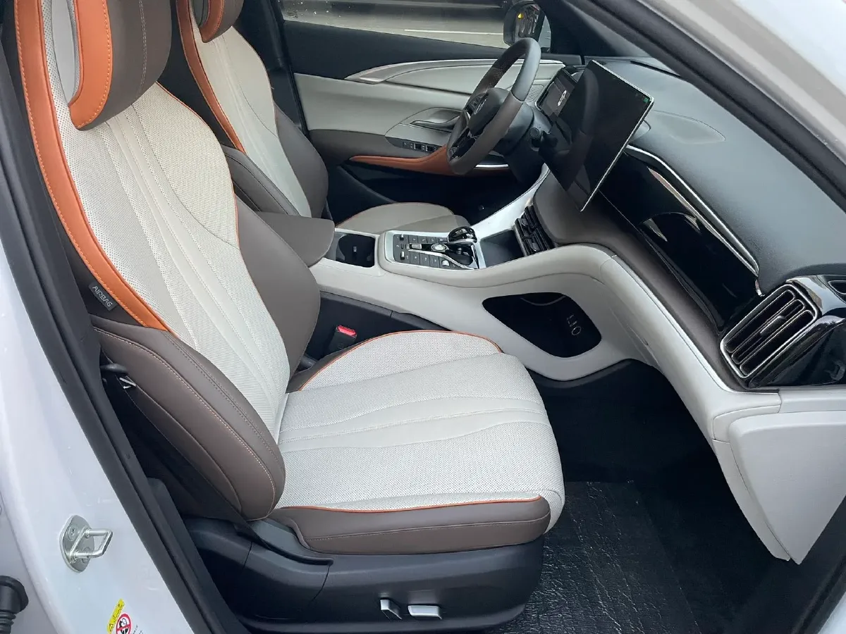 2022 Geely JiaJi 1.5T 177HP L3 7DCT PHEV 15.5KWH,autocango,china used car exporter,china ev exporter,chinese used car exporter,chinese used ev exporter