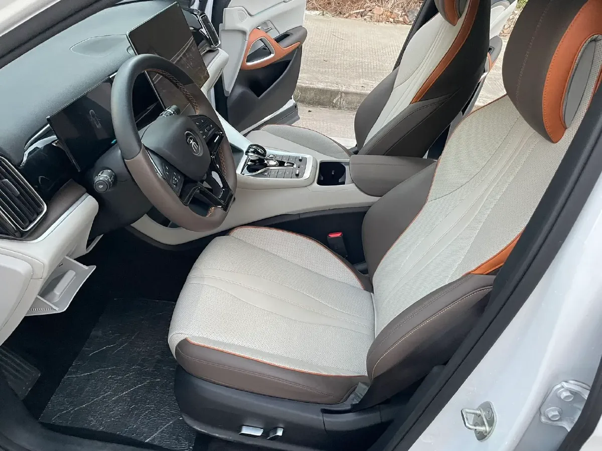 2022 Geely JiaJi 1.5T 177HP L3 7DCT PHEV 15.5KWH,autocango,china used car exporter,china ev exporter,chinese used car exporter,chinese used ev exporter