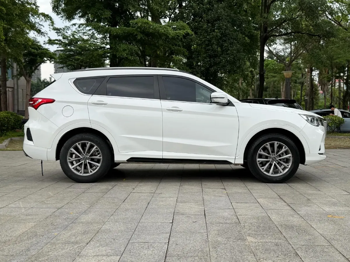 2020 Jetour X70 1.5T 156HP L4 6MT,autocango,china used car exporter,china ev exporter,chinese used car exporter,chinese used ev exporter