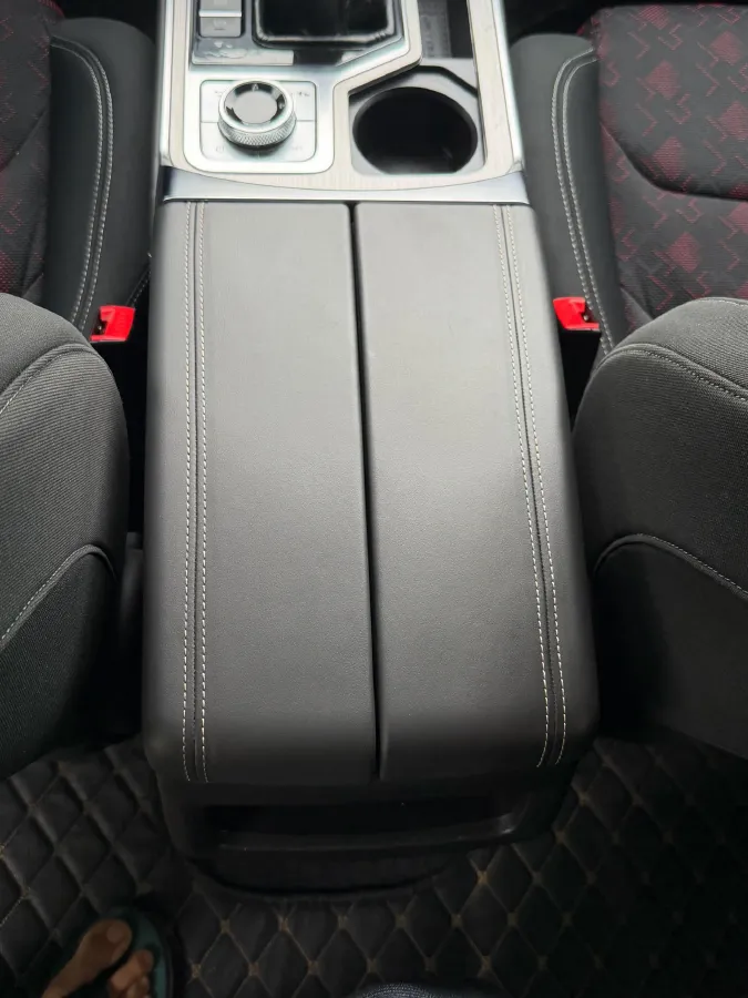 2020 Jetour X70 1.5T 156HP L4 6MT,autocango,china used car exporter,china ev exporter,chinese used car exporter,chinese used ev exporter