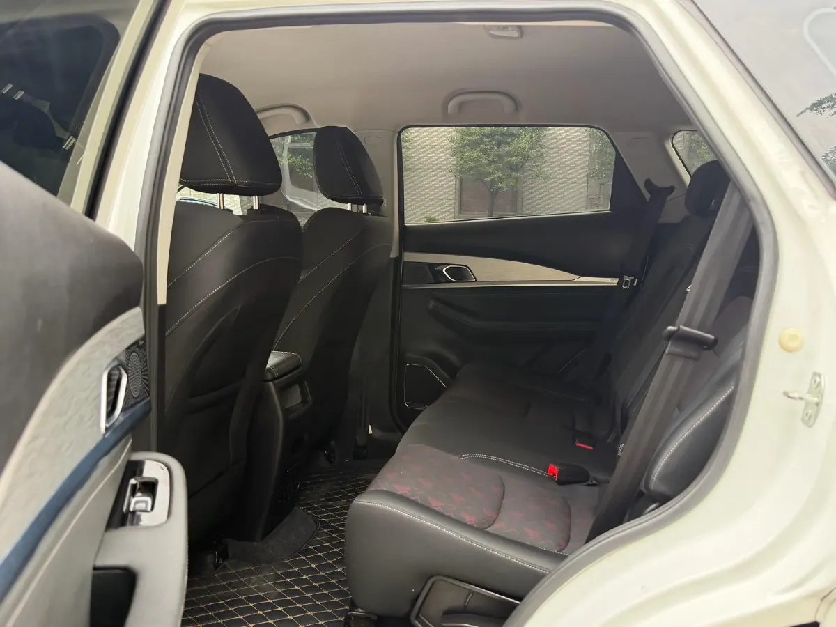 2020 Jetour X70 1.5T 156HP L4 6MT,autocango,china used car exporter,china ev exporter,chinese used car exporter,chinese used ev exporter