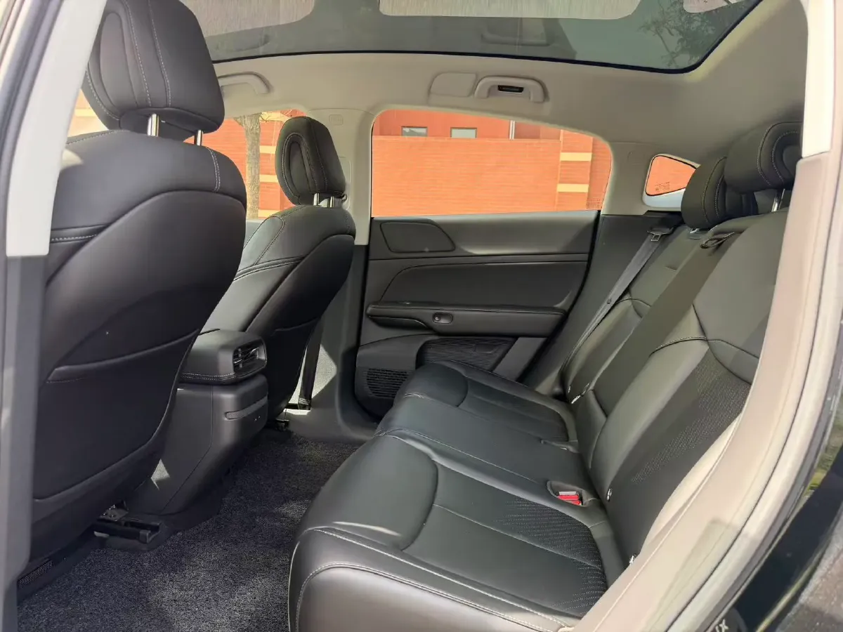 2024 Xpeng G6 BEV 66KWH,autocango,china used car exporter,china ev exporter,chinese used car exporter,chinese used ev exporter