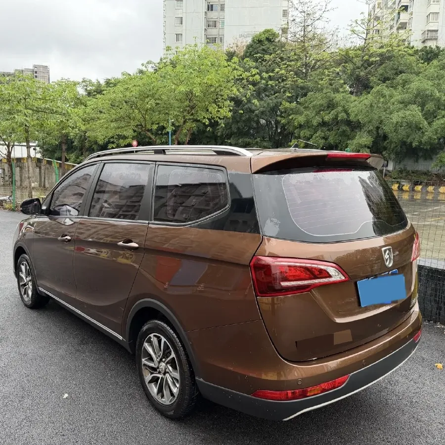 2017 BaoJun 730 1.5T 150HP L4 6MT,autocango,china used car exporter,china ev exporter,chinese used car exporter,chinese used ev exporter