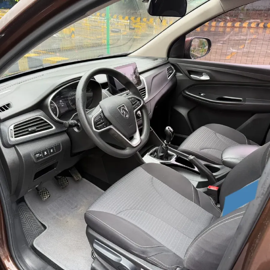 2017 BaoJun 730 1.5T 150HP L4 6MT,autocango,china used car exporter,china ev exporter,chinese used car exporter,chinese used ev exporter