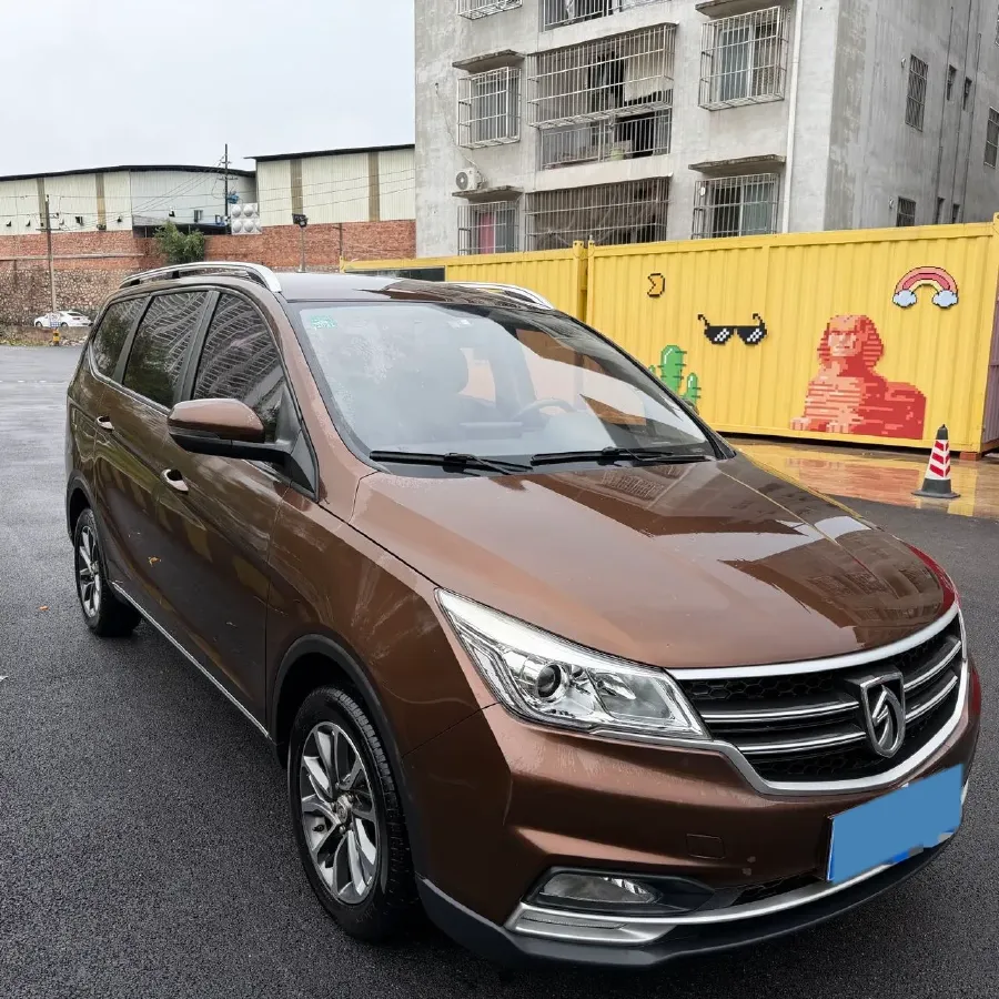 2017 BaoJun 730 1.5T 150HP L4 6MT,autocango,china used car exporter,china ev exporter,chinese used car exporter,chinese used ev exporter