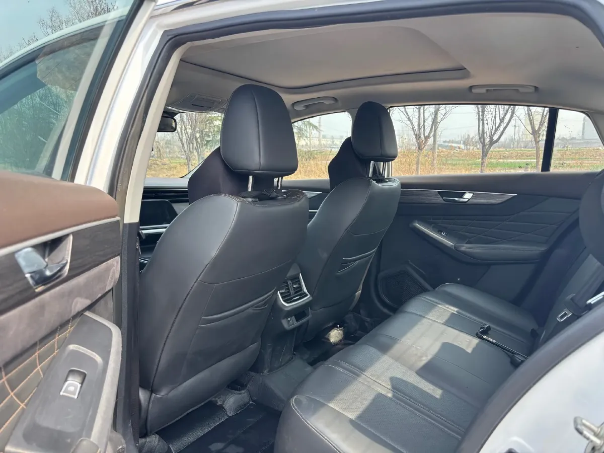 2021 DongFeng Aeolus YiXuan MAX 1.5T 190HP L4 7DCT,autocango,china used car exporter,china ev exporter,chinese used car exporter,chinese used ev exporter