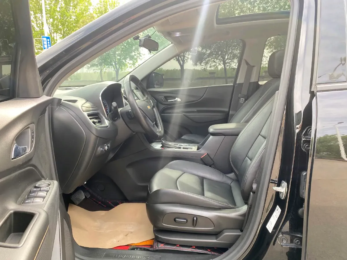 2019 Chevrolet Equinox 1.5T 169HP L4 6AT,autocango,china used car exporter,china ev exporter,chinese used car exporter,chinese used ev exporter