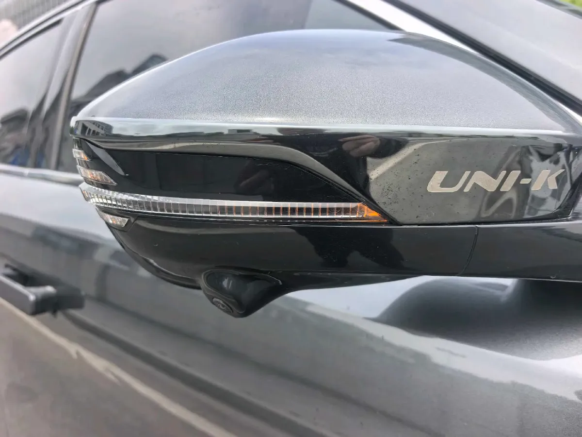 2021 ChangAn UNI-K 2.0T 233HP L4 8AT,autocango,china used car exporter,china ev exporter,chinese used car exporter,chinese used ev exporter