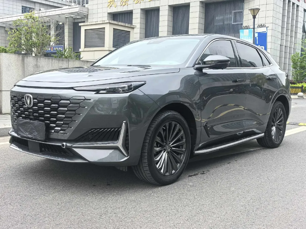 2021 ChangAn UNI-K 2.0T 233HP L4 8AT,autocango,china used car exporter,china ev exporter,chinese used car exporter,chinese used ev exporter
