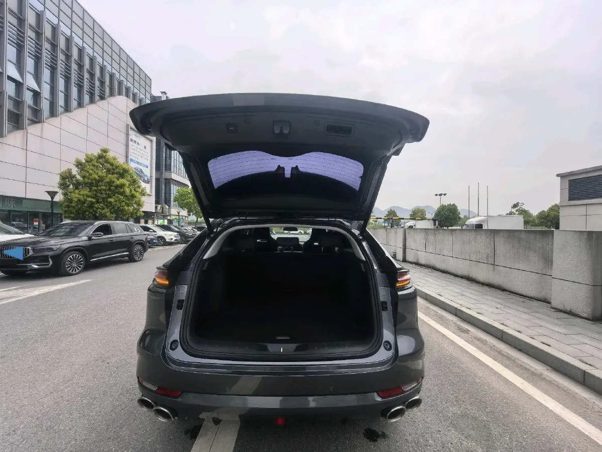 2021 ChangAn UNI-K 2.0T 233HP L4 8AT,autocango,china used car exporter,china ev exporter,chinese used car exporter,chinese used ev exporter