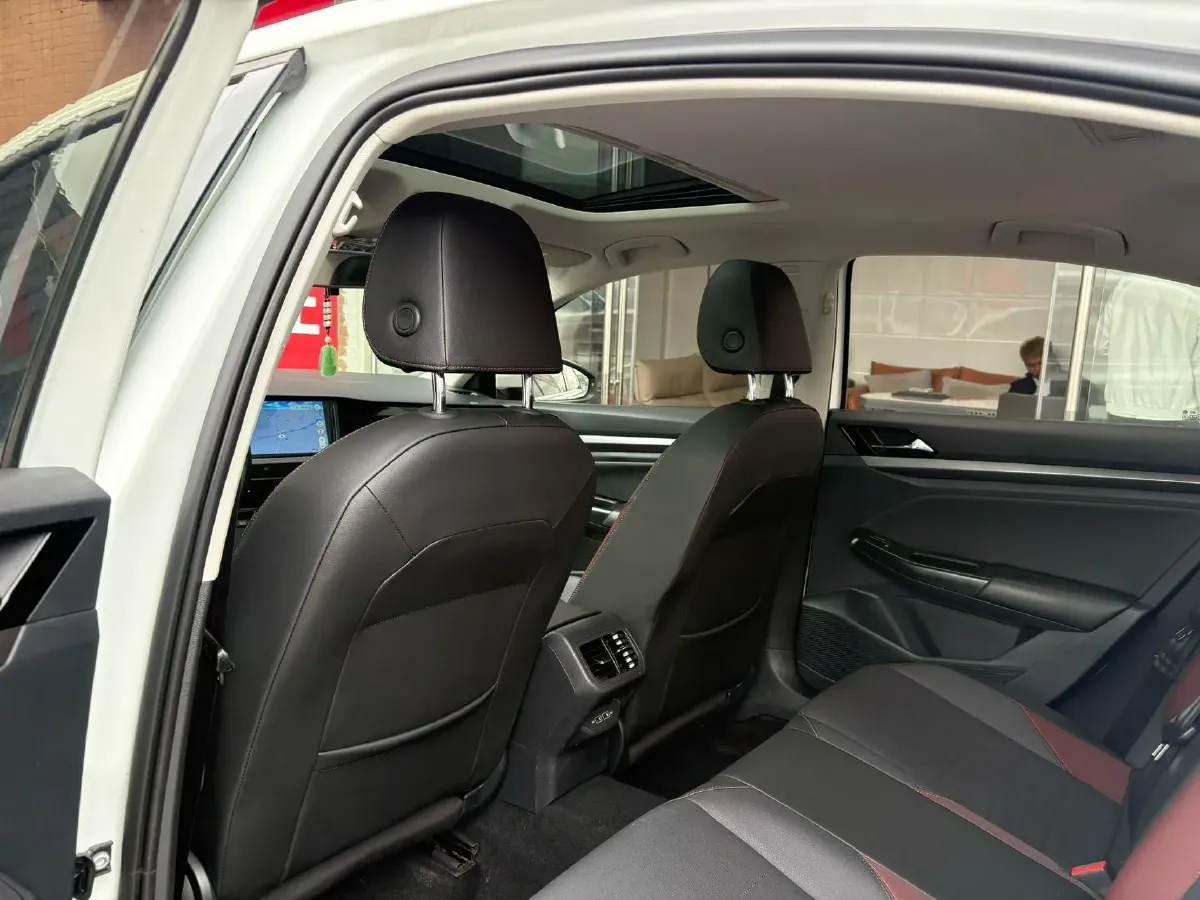 2019 Volkswagen Golf Sportsvan 1.6L 110HP L4 6AT,autocango,china used car exporter,china ev exporter,chinese used car exporter,chinese used ev exporter