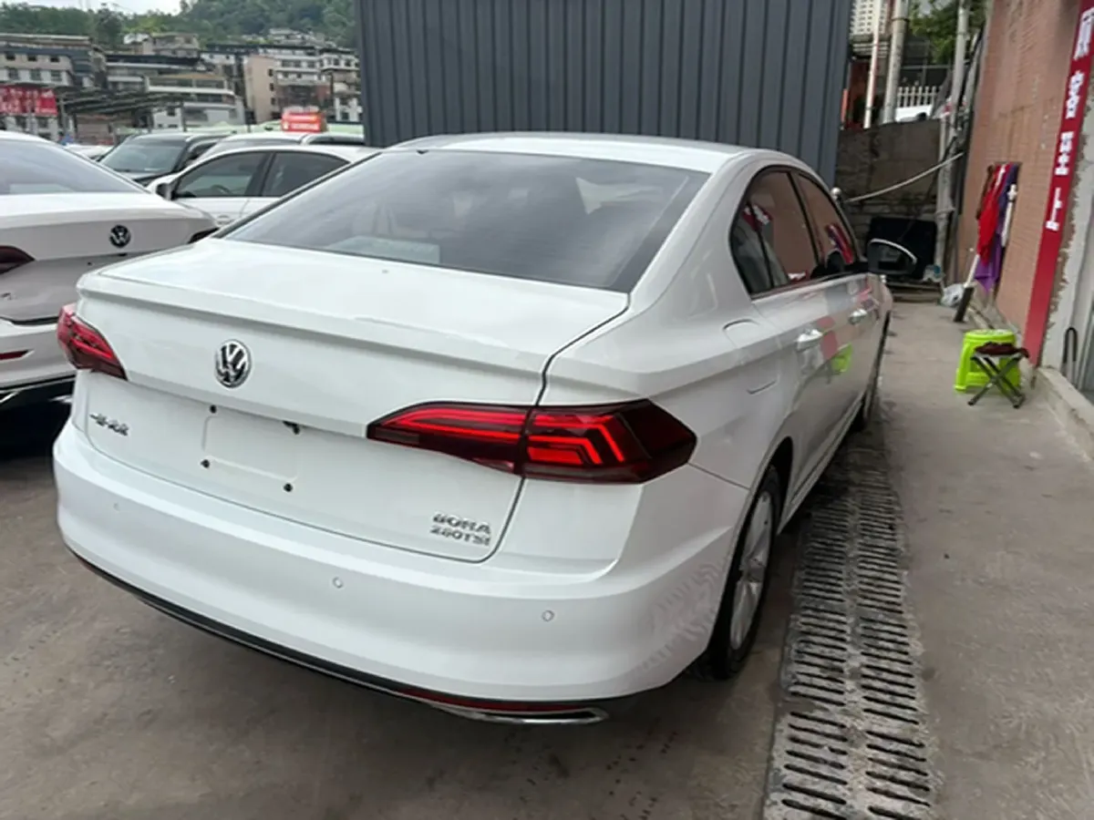 2019 Volkswagen Golf Sportsvan 1.6L 110HP L4 6AT,autocango,china used car exporter,china ev exporter,chinese used car exporter,chinese used ev exporter