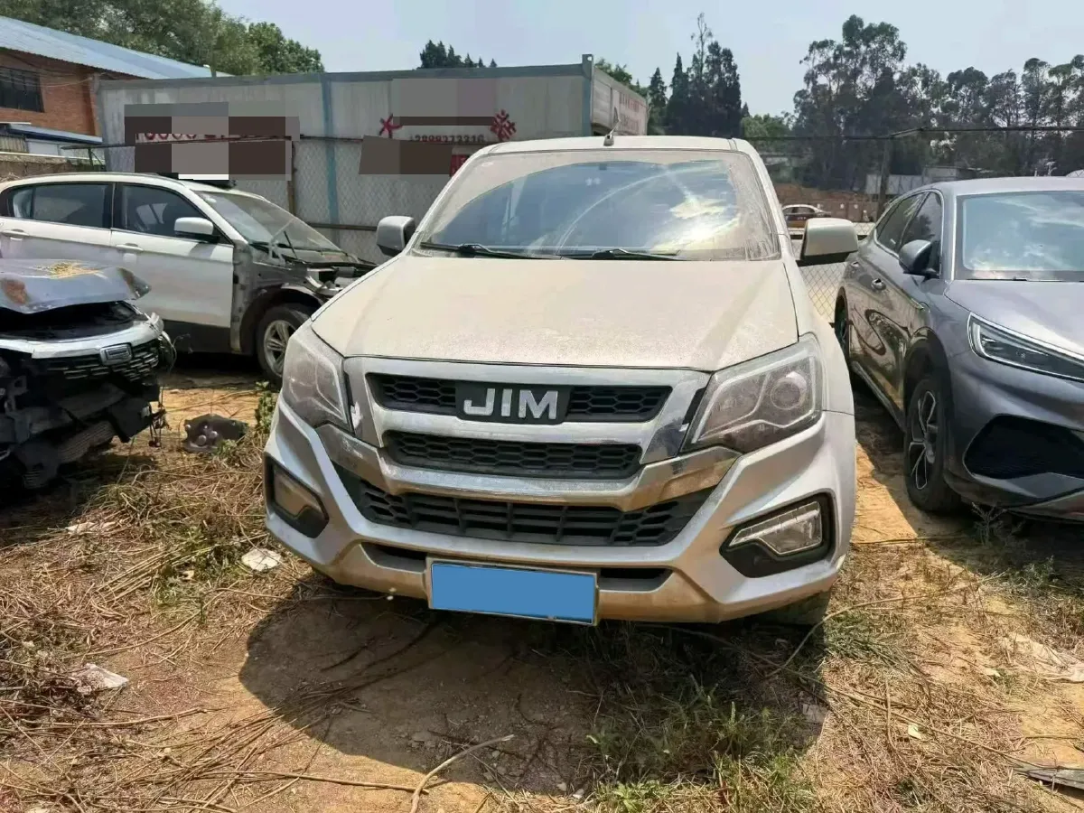 2022 Isuzu RE-MAX Jim 2.4T 211HP L4 5MT,autocango,china used car exporter,china ev exporter,chinese used car exporter,chinese used ev exporter
