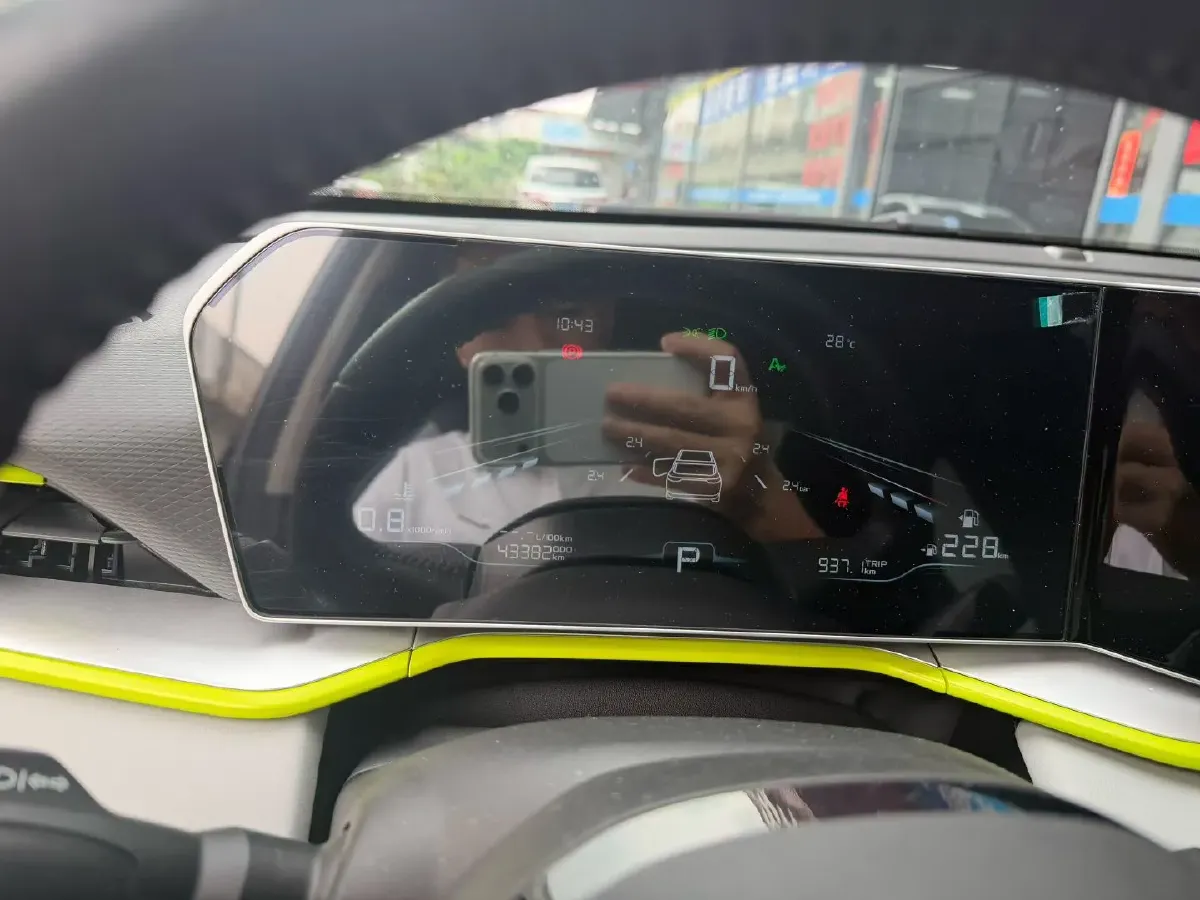 2022 Geely Coolray 1.5T 181HP L4 7DCT,autocango,china used car exporter,china ev exporter,chinese used car exporter,chinese used ev exporter