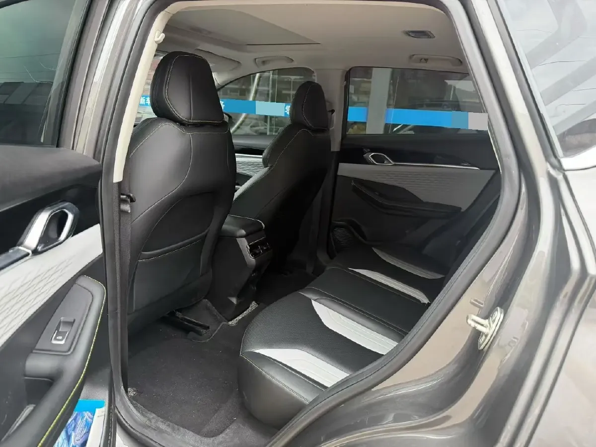 2022 Geely Coolray 1.5T 181HP L4 7DCT,autocango,china used car exporter,china ev exporter,chinese used car exporter,chinese used ev exporter