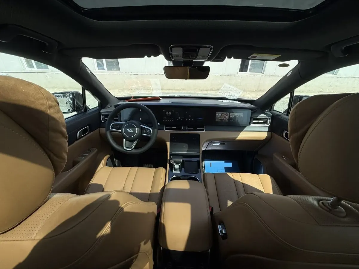 2020 Li ONE Range Extended 131HP REEV 40.5KWH,autocango,china used car exporter,china ev exporter,chinese used car exporter,chinese used ev exporter