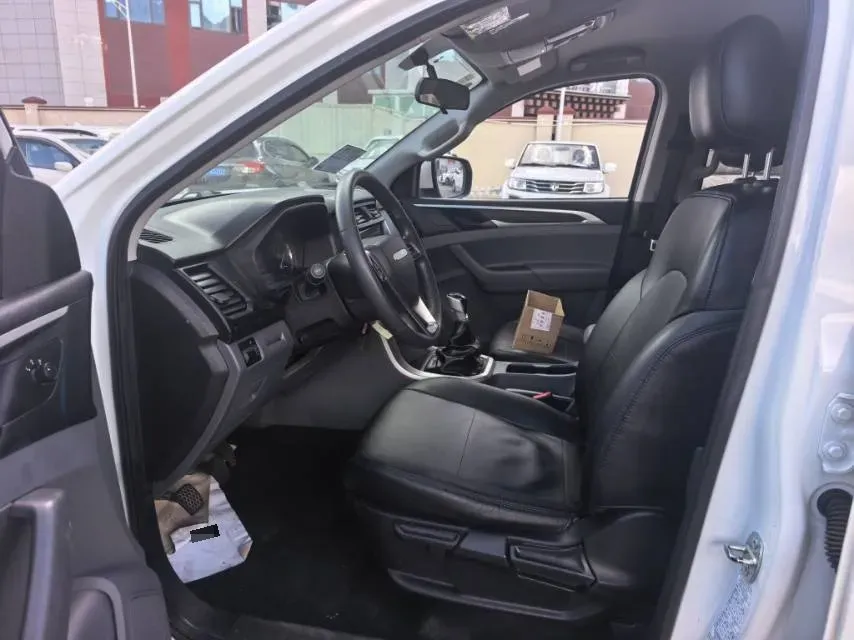 2021 MAXUS T70 2.0T 163HP L4 6AT,autocango,china used car exporter,china ev exporter,chinese used car exporter,chinese used ev exporter