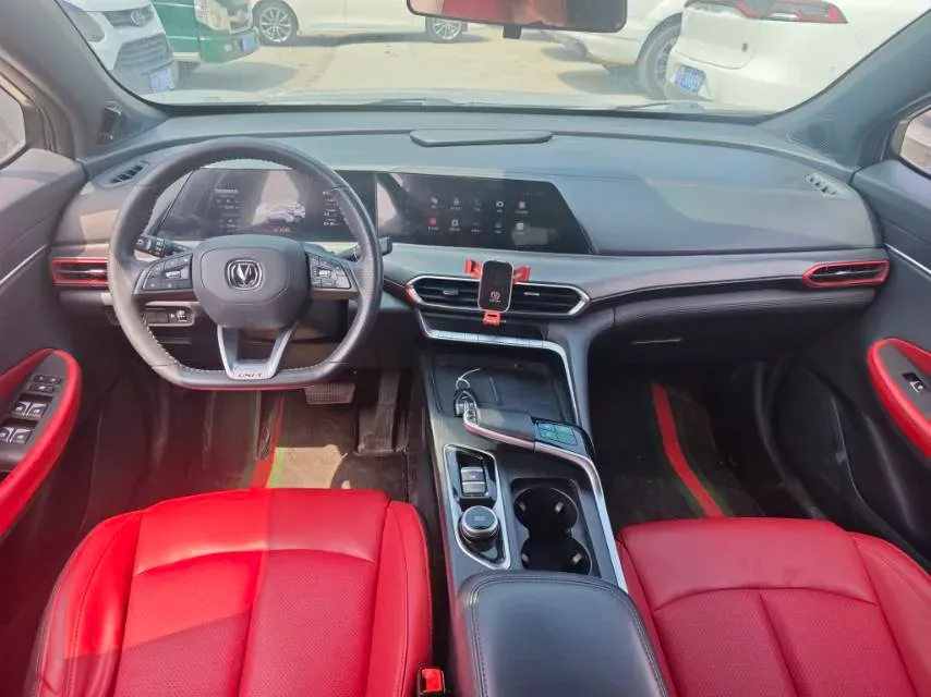 2020 ChangAn UNI-T 1.5T 180HP L4 7DCT,autocango,china used car exporter,china ev exporter,chinese used car exporter,chinese used ev exporter