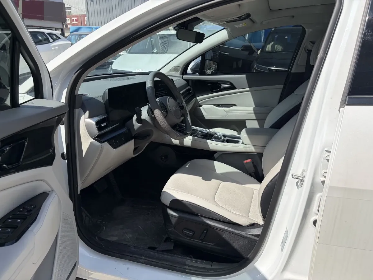 2025 Kia Sportage 1.5T 200HP L4 8AT,autocango,china used car exporter,china ev exporter,chinese used car exporter,chinese used ev exporter