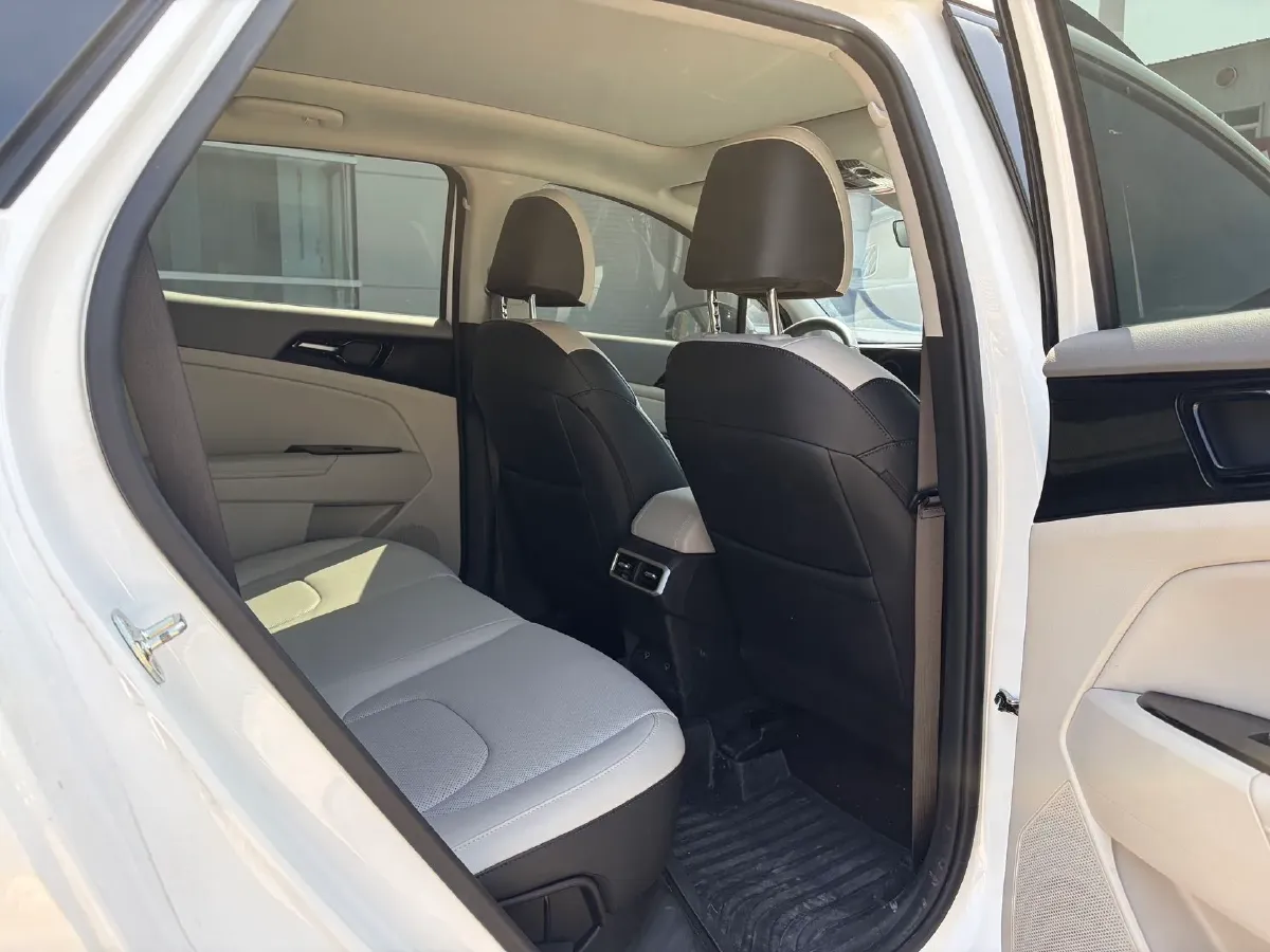 2025 Kia Sportage 1.5T 200HP L4 8AT,autocango,china used car exporter,china ev exporter,chinese used car exporter,chinese used ev exporter