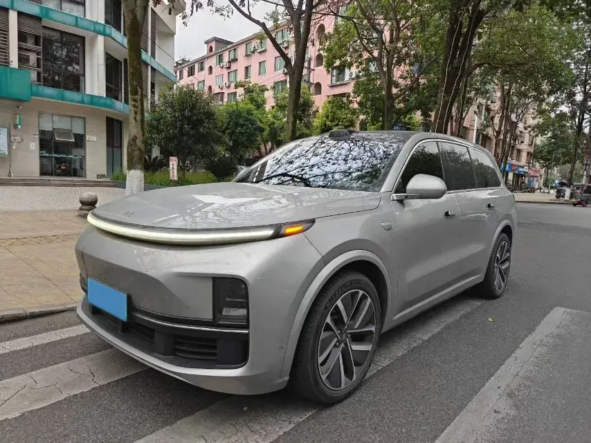 2022 Li L9 Range Extended 154HP REEV 42.6KWH,autocango,china used car exporter,china ev exporter,chinese used car exporter,chinese used ev exporter