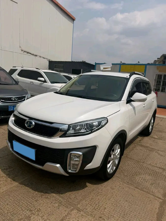 2016 BAIC ChangHe Q35 1.5L 116HP L4 5MT,autocango,china used car exporter,china ev exporter,chinese used car exporter,chinese used ev exporter